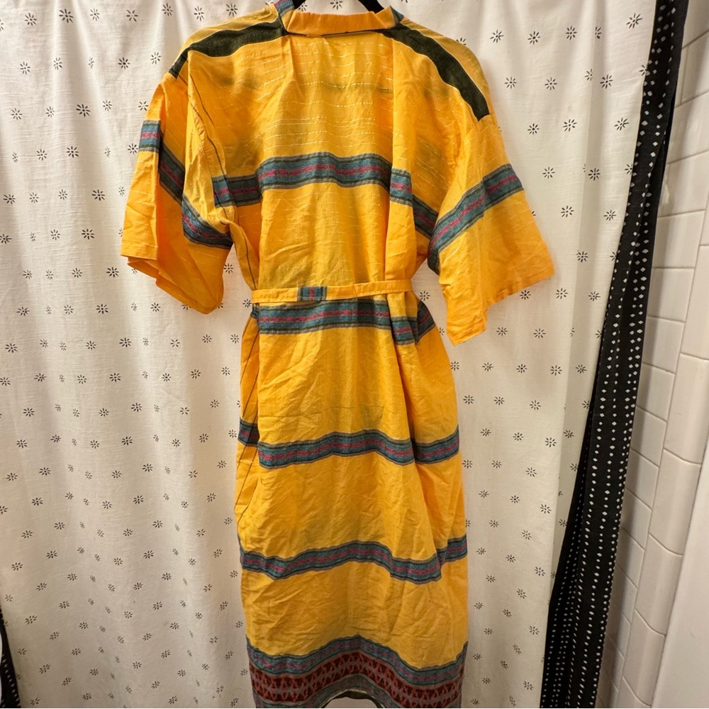Yellow Shimmer Robe - Picture 2 of 5